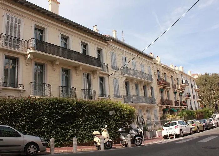 Appart'Hotel Art Deco Cannes