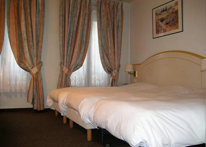 Hotel Acte V Paris