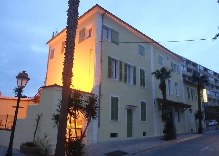 Hotel L'Ilot Fleuri Le Lavandou