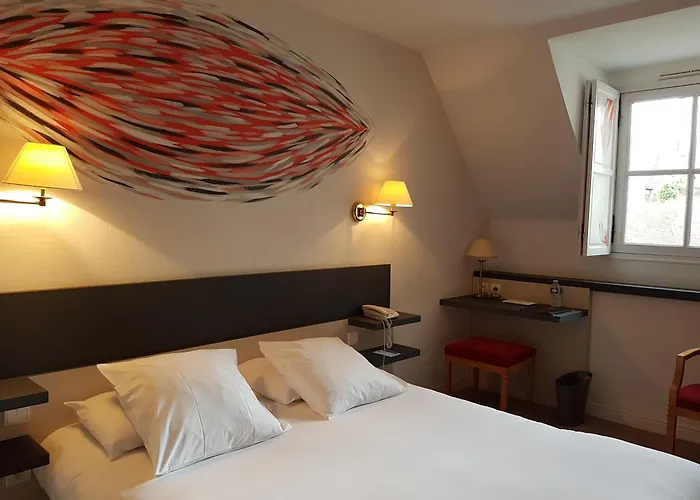 Logis Hotel Restaurant Le Dauphin Et Le Spa Du Prieure Caen