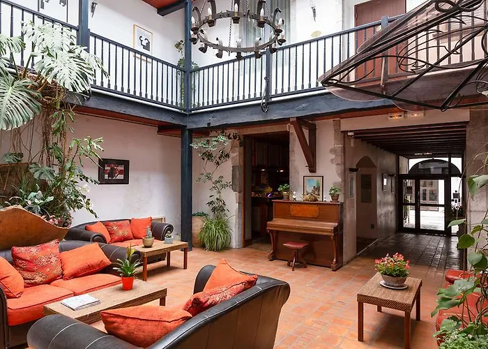The Originals City, Hotel La Reine Jeanne, Orthez