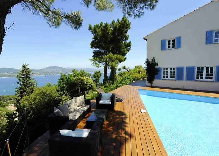 Villa With Magic View Of Bay Of Saint Tropez