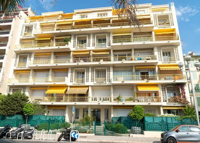Beachfront Apartment Promenade Des Anglais Nice