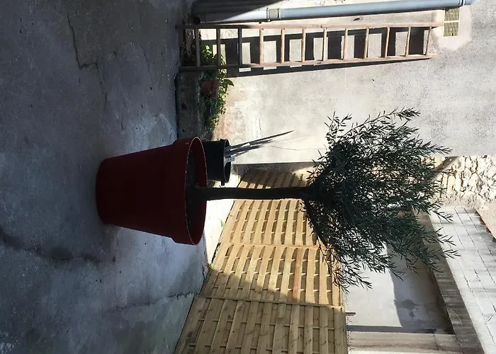 Aparthotel Le Brin D'olivier à Bourg-Saint-Andéol