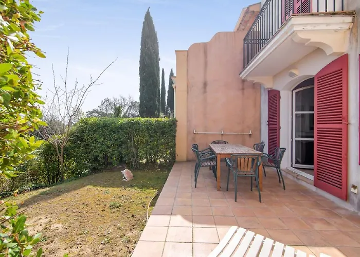 Residence Les Restanques Du Golfe De Saint-Tropez - Maeva Home Grimaud